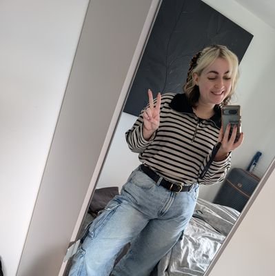 shanlazerquest's profile picture. Instagram : theishadowhunter 🙃