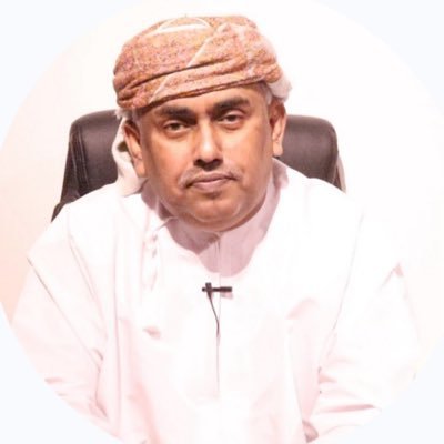 لا ارد على السفهاء والتافهين ولكني أكرمهم بالحظر.