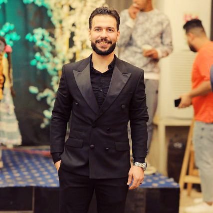 AshourAli672472's profile picture. 