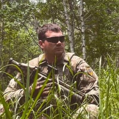🇺🇦🇺🇦Гордий українець, волонтер і захищав Батьківщину в наступі.....слава🇺🇦