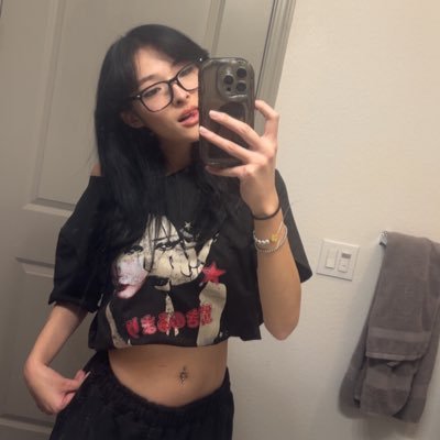 born to be a 6’2 wasian model with a big dick forced to be an academic victim