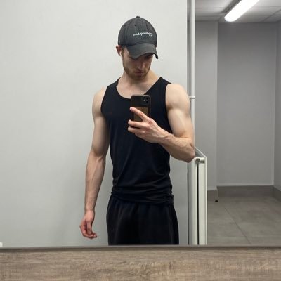 edhobsonnn's profile picture. 