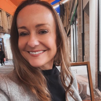 Businesswoman 👜 Account Manager💻 Mother of two 👫 beautiful kids and a philanthropist trump supporter #MAGA