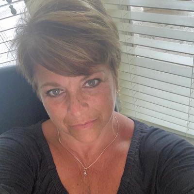 LauraWilloughb1's profile picture. 