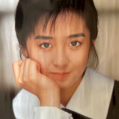 気持ちは1980年代のまま生きてます。音楽🎹は、いつも想い出の中に連れて行ってくれる、そんな気がするんです。時々お気に入りの曲を呟きます。