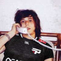 isa e nick valensi conta de casal ‧₊˚✩ ₊˚ ⊹ 🇱🇺 (@likefroota) 's Twitter Profile