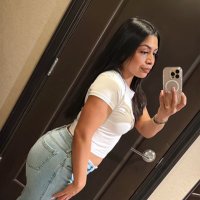 yaritza.v (@_yareev) 's Twitter Profile