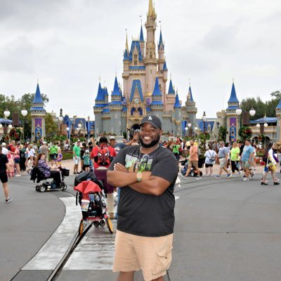 Disney Nerd, Photographer, Music and Movie Lover. You may catch me on stage