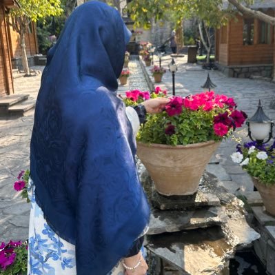 TayebeMajd's profile picture. قُلْ لَنْ يُصِيبَنَا إِلَّا مَا كَتَبَ اللَّهُ لَنَا هُوَ مَوْلَانَا؛ محب علي ابن ابي طالب