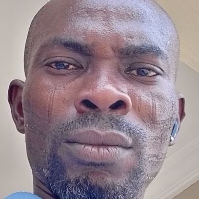 Yempromax's profile picture. Am cool and intelligent