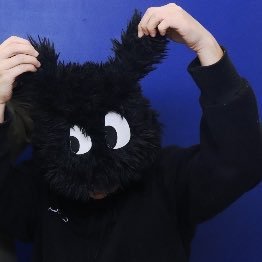 호주학생. 잊어버리지 않게 기록하고 싶은 것들과 상념이 많아서 일기쓰려고 만든계정. 교류거의없음. 정보계 아님(정보문의 사절).