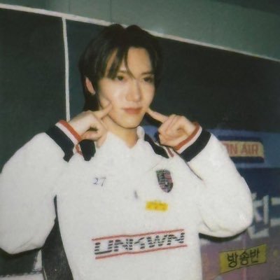 grumpydupey's profile picture. @tenlee_1001 / SO10 ⚠️ / ten era 💜🐈‍⬛