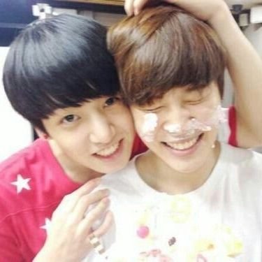 heart filled with love for BTS š my flag is šbe kind out here my sign is āļø š¤ park jimin cousin in real lifeāļøi love jikook