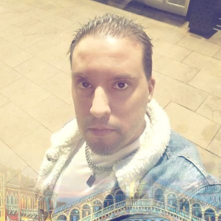 DECE997's profile picture. 