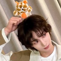 🍊 (@c4tbbi) 's Twitter Profile