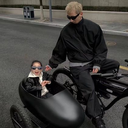 JieZhou80217076's profile picture. 1.币圈大厂(交易所，项目方)经验5年，币圈资深从业人员。(交易所/项目方/媒体/挖矿)
2.现货+低倍合约实盘玩家挑战(50w-1小目标)。
3.情绪价值玩家，盈亏实盘数据。
4.币安返佣20%注册即享https://t.co/piOwGpurEc