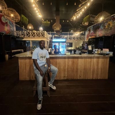 Stylist ✂️ | Capricorn ♑️ | Stoner 🍃 | 👻 : derangmob 🇬🇭 #𝕭𝖑𝖆𝖈𝖐𝕷𝖎𝖛𝖊𝖘𝕸𝖆𝖙𝖙𝖊𝖗 ✊🏾