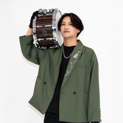 shunsuke2271's profile picture. ♨️大分県出身🥁ドラマー 園部俊輔 そのべしゅんすけ｜@AZ_Flavor アズフレーバー｜ドラム講師｜ドラムサポート【Amami.Girl in Mono.Mikata.etc.】ライブ、レコーディング等お仕事👉【syunsuke1990227@gmail.com】 ほしい物リスト公開中⬇️
