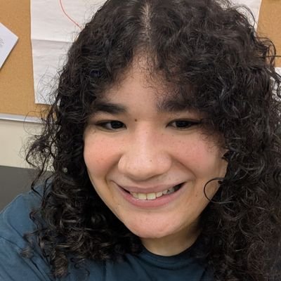 25; pan; enby; auDHD; loves theatre, lasagne, studio 100, & old music | fly high sev & ally 🖤🕊️