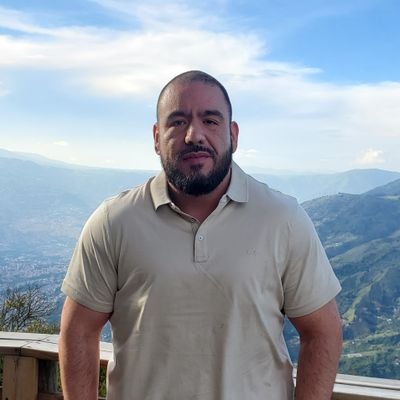 rey_dotcom1's profile picture. 