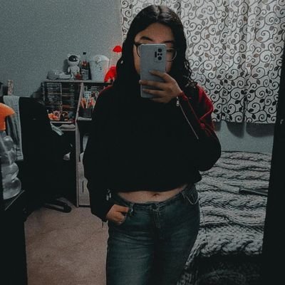 El1zabethGarc's profile picture. Me gustan los cómics y todo lo que salga de ellos. Me gusta ver fútbol porque me chingue la rodilla y ya no juego. This is the way.