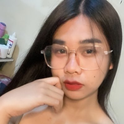 Nichakkk184812's profile picture. 