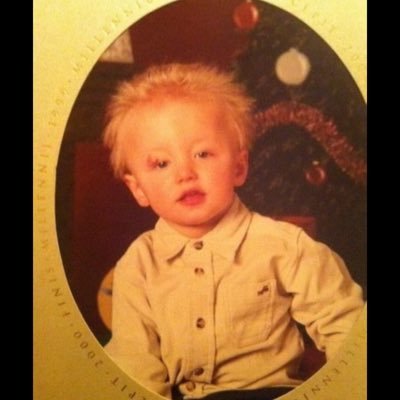 chudz9823's profile picture. 