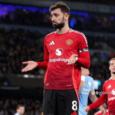 جميع اخبار كبير إنجلترا تجدونه في هاد الحساب
Glory Glory man united ❤️