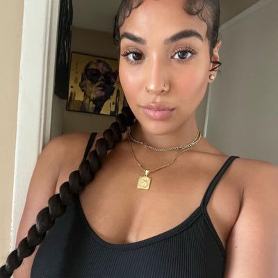 jennycarolinesm's profile picture. public figures