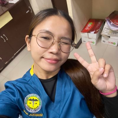 im into chem so lol no bio | ONLY official twt acc, i have fans