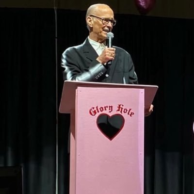 rx_jpg's profile picture. nothing I say on this account should be taken seriously 😊 just being silly {I have a 2 in front of my age} my opinions are my own. 👉🏾✋🏾