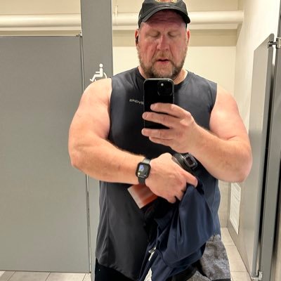 StepB99491's profile picture. Sports fan, especially NYY and NYJ #RepBx
America 1st!! #MAGA #Trump
Business & bkup acct @max_associates
I sell Patriotic items: https://t.co/q4VU0OJknw