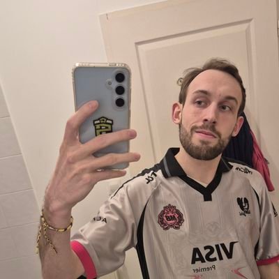 Leo_Biglion's profile picture. jeune streamer sur Twitch

Staff événementiel chez @TheGreenSuits 🩷💚