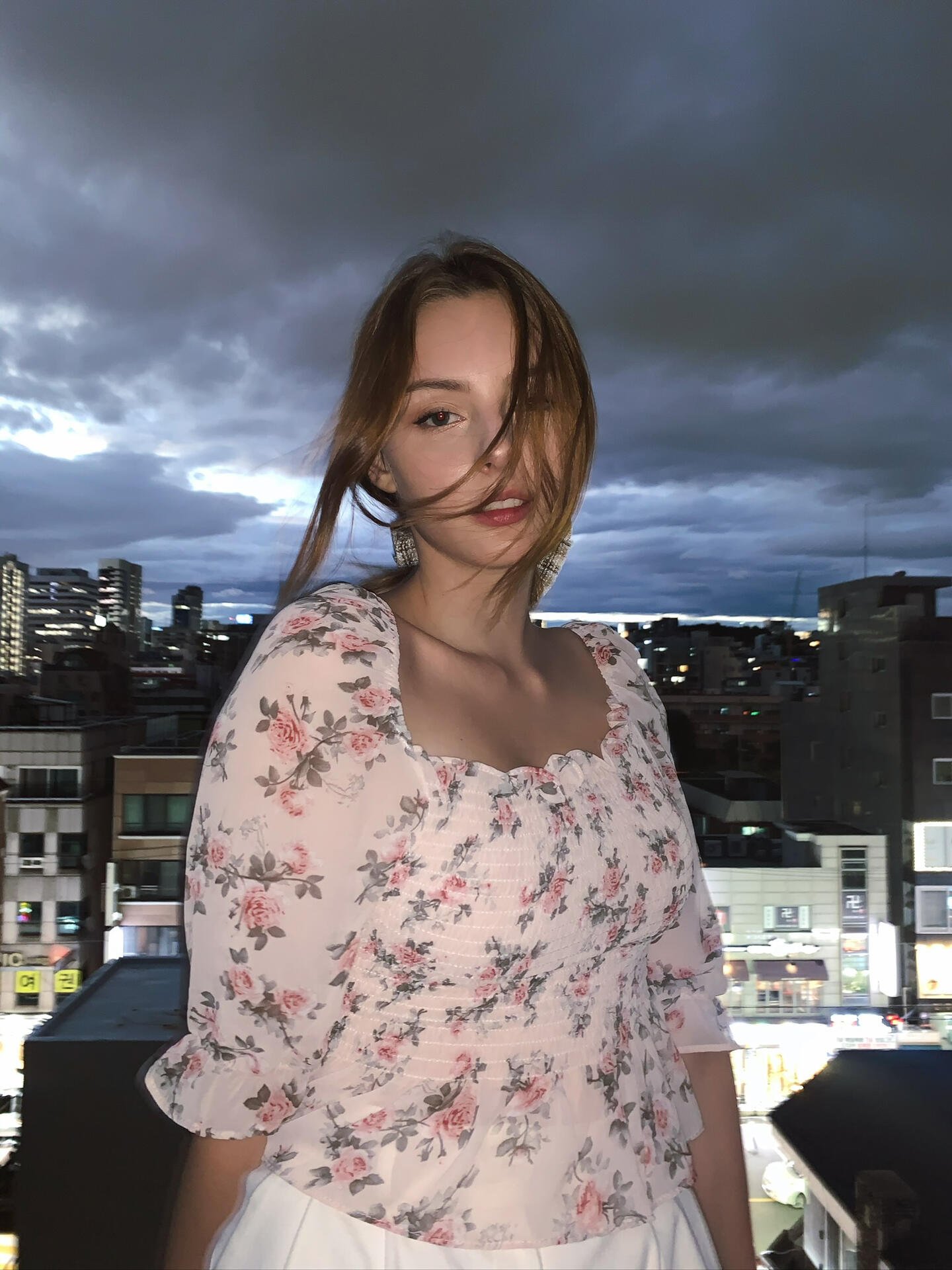 RosenbaumW36196's profile picture. Subtle as perfume, intense as a storm. 🌧