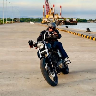 The More You Learn, The More You Earn
#EnjoyYourLive
Bali - Indonesia 🇮🇩
Instagram : naren_arya | Youtube : Naren Arya
HUNTERxHUNTER