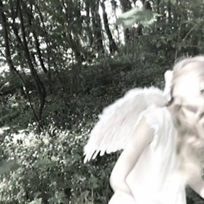 art4ngeIs's profile picture. 