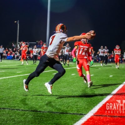 Believer in Christ’s Saving Grace. Fruitland HS🏈⚾️ 6’0, 180 | Dual Sport CPOY’s as Sophomore| 541-787-0578| #1 RANKED 2027 QB in IDAHO🏈 3⭐️⭐️⭐️| 4.5 40