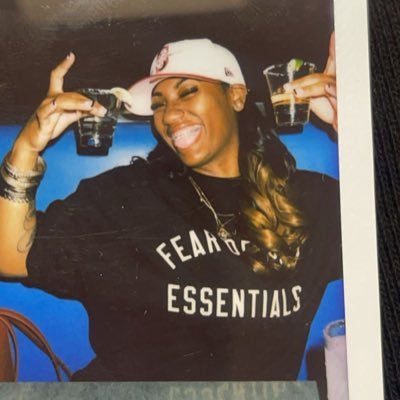 @dollazzzz_j