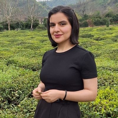 HNGM21's profile picture. لب از گفتن چنان بستم که گویی/دهان بر چهره زخمی بودو بِه شد