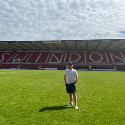 TomGoldfinch14's profile picture. 