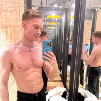 Tyler (@tylermaur) 's Twitter Profile