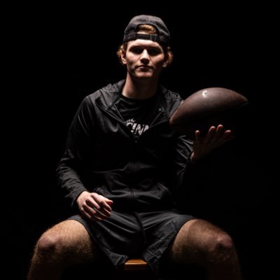 braydenspe's profile picture. creative intern for @gobearcatsfb 🐾‼️