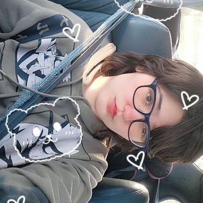 Lifeoflemon2's profile picture. personal ish account for @lemondisco2
Findom 💸 ,Content Creator 🤍💙, Streamer 🥰 https://t.co/wVuAafg1XQ