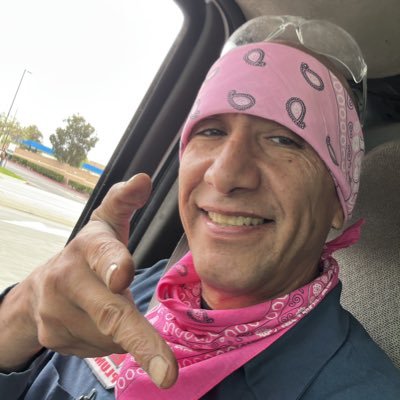 leroyguzm714's profile picture. very relaxed. // lover. // hugger. // forgiver.