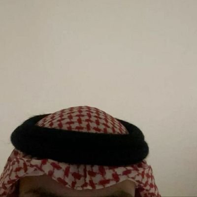 mohamedalazou's profile picture. لقد زدتُ بالأيامِ والناسِ خبرة 

 و جربتُ حتى هذبتني التجاربُ