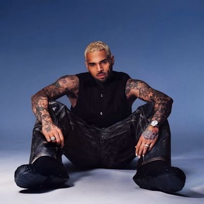 brown_pics's profile picture. .