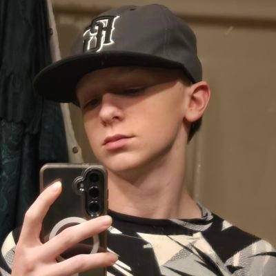 Jordansparks_44's profile picture. 44
God first
Hits absolute bombs 
BGCI