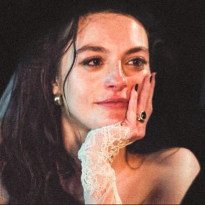 Creator of arts of some sort. Losing followers everyday with my dizi addiction besides regular western shows. Burcu Ozberk/Melis Sezen are HBIC - ImDev ❤️ Deha