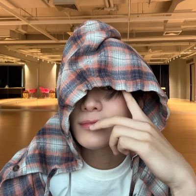 nnsee_21's profile picture. ♡ᴛʜᴇ sᴜɴ ᴡɪʟʟ ʀɪsᴇ ᴀɴᴅ ᴡᴇ ᴡɪʟʟ ᴛʀʏ ᴀɢᴀɪɴ -ɪɴᴛᴏ1ᴘᴀᴛʀɪᴄᴋ♡ #WilliamEst 🎸🦈