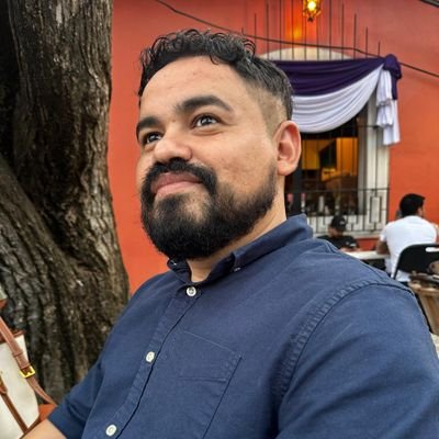 Modelo 86 | Dizque economista | Democracia y Buen Gobierno @USAL | Estado y Políticas Públicas @UNAHoficial | Ex bombero 🚒. https://t.co/8OB2DRC76g